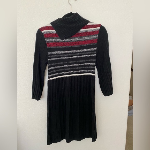 Style & Co - Picture 2 of 4